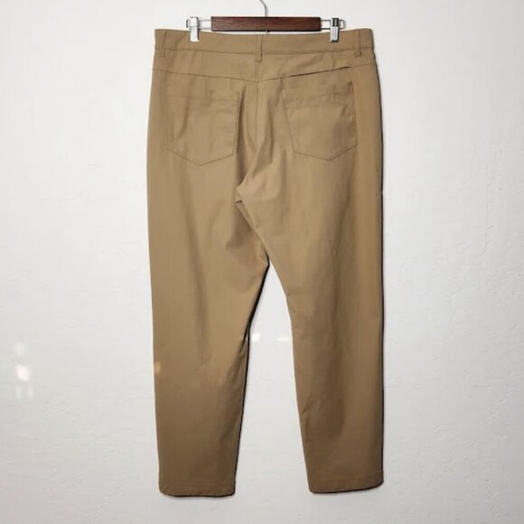 Fabletics Men's Chino Style Pants Size 34 - Picture 5 of 7